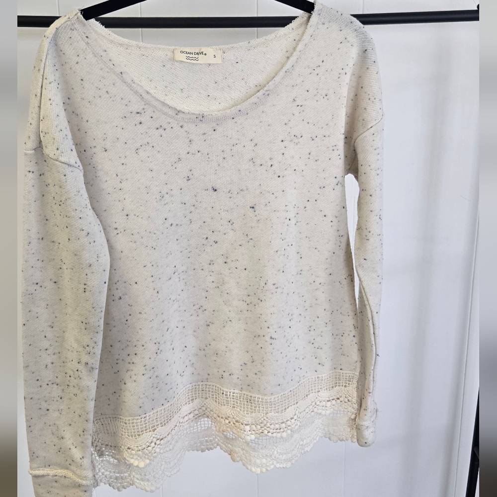 Ocean Drive Cream Speckled Sweatshirt